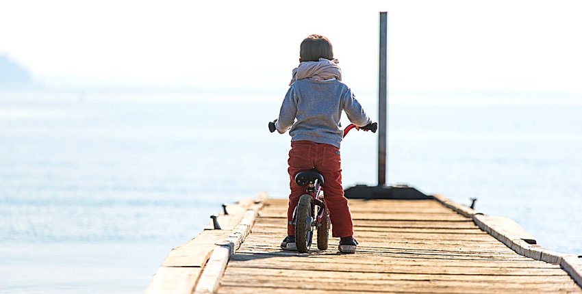 3 bonnes raisons de se (re-)mettre au vélo en famille